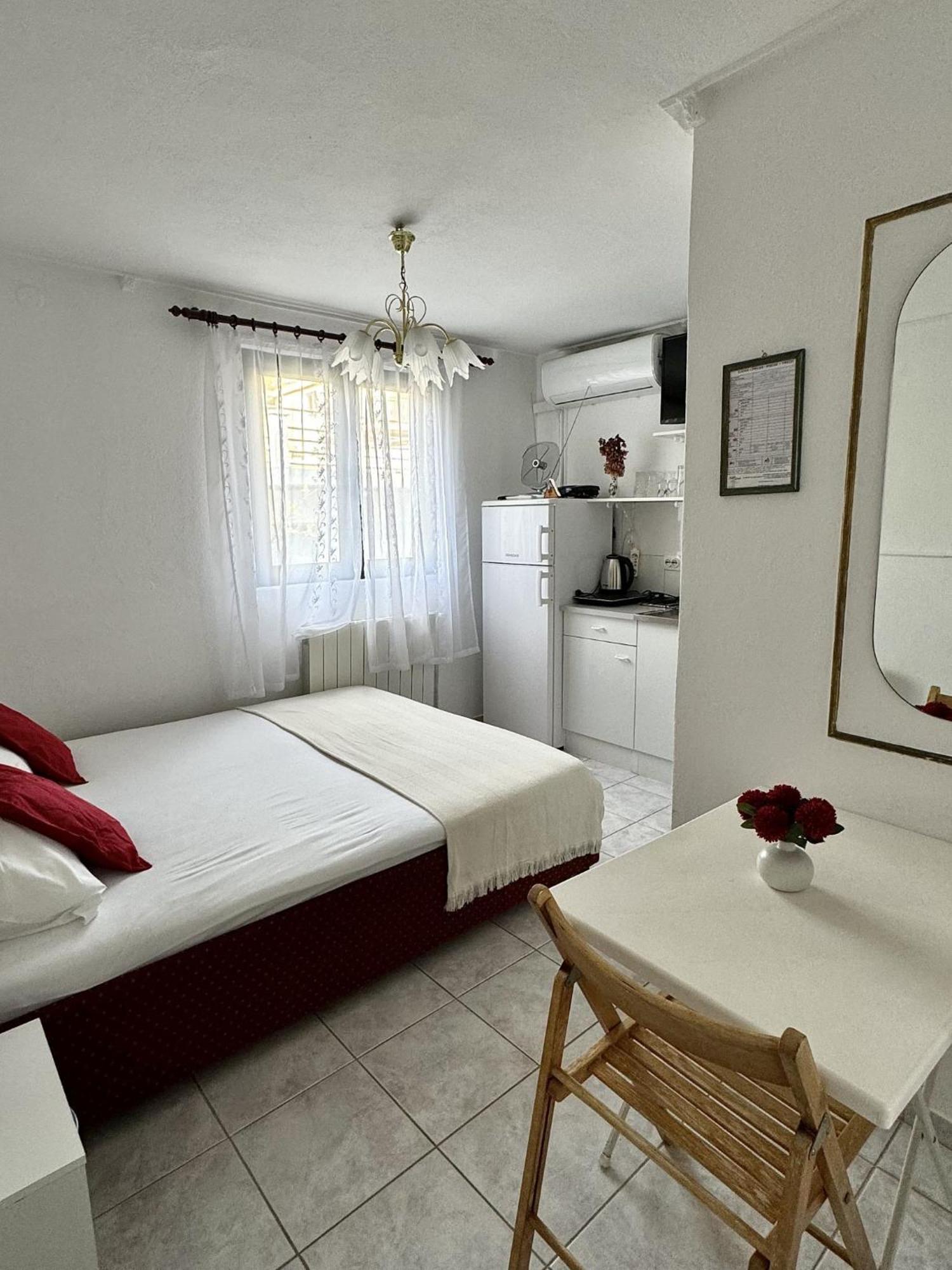 Apartments And Room Makaj Basina Εξωτερικό φωτογραφία