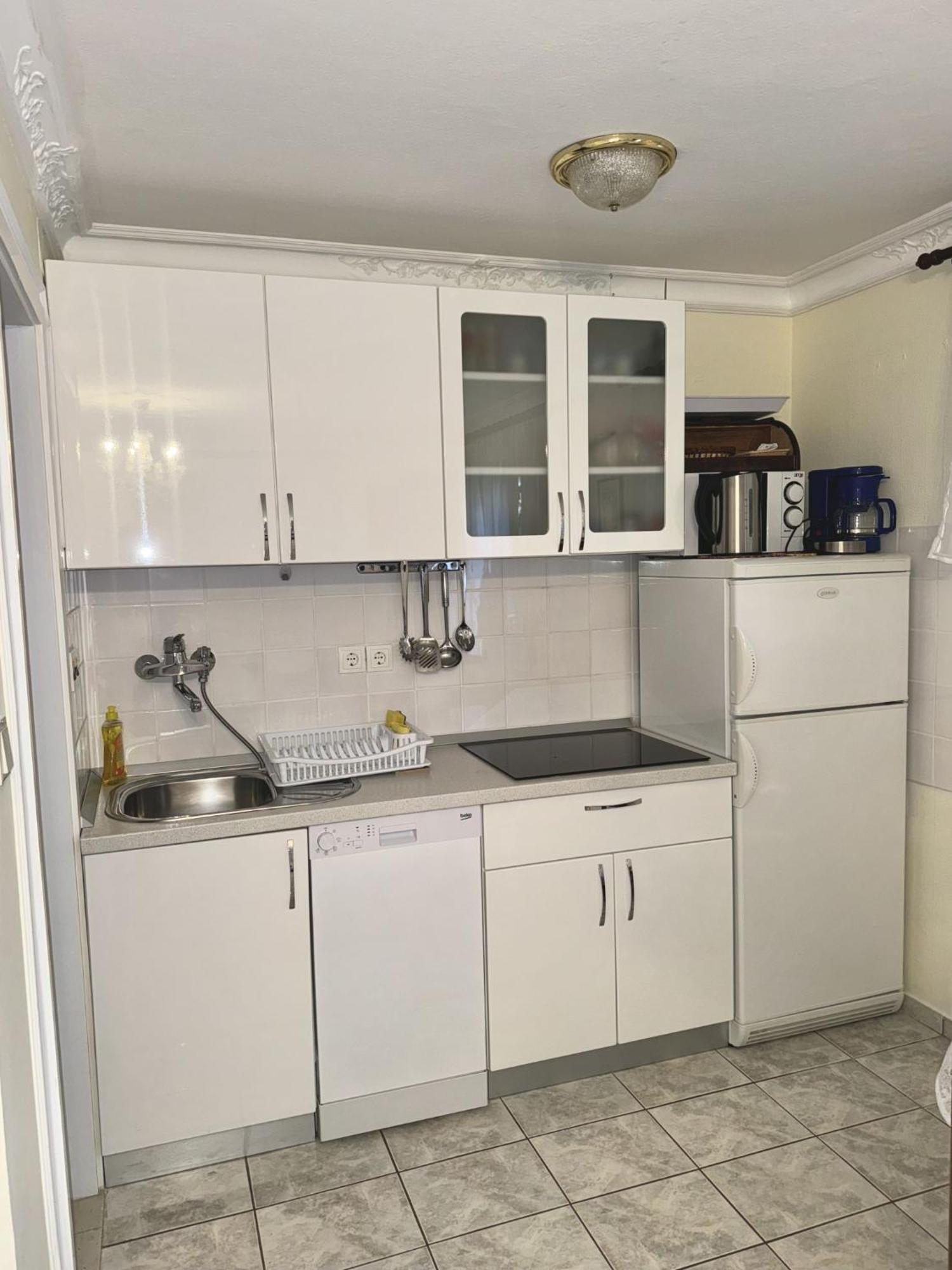Apartments And Room Makaj Basina Εξωτερικό φωτογραφία
