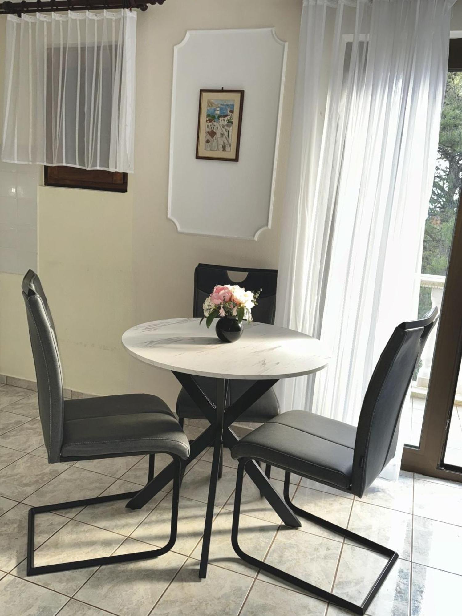 Apartments And Room Makaj Basina Εξωτερικό φωτογραφία