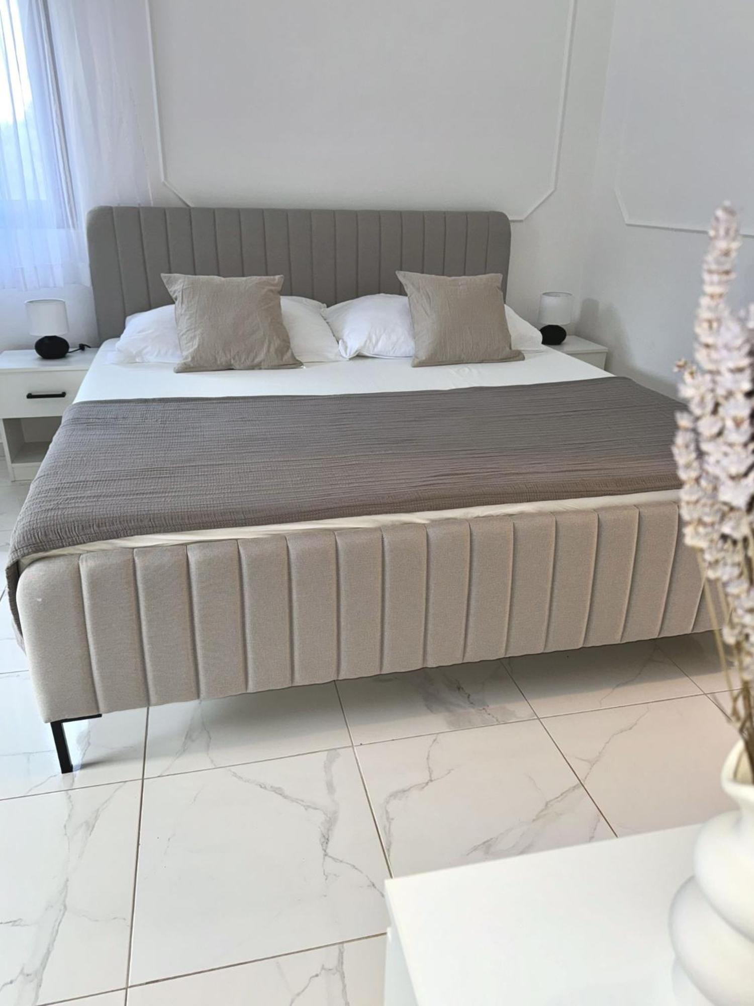 Apartments And Room Makaj Basina Εξωτερικό φωτογραφία