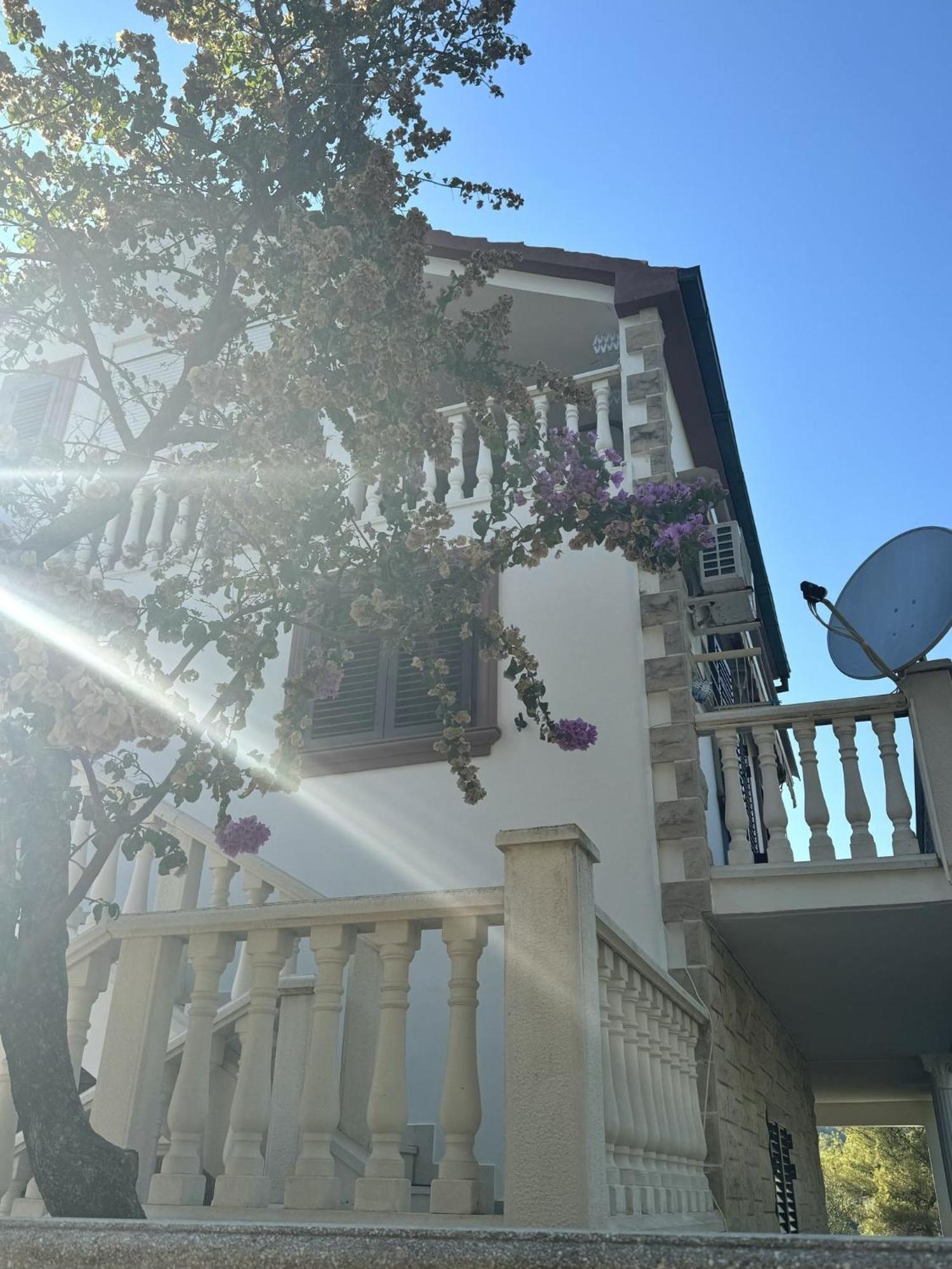 Apartments And Room Makaj Basina Εξωτερικό φωτογραφία